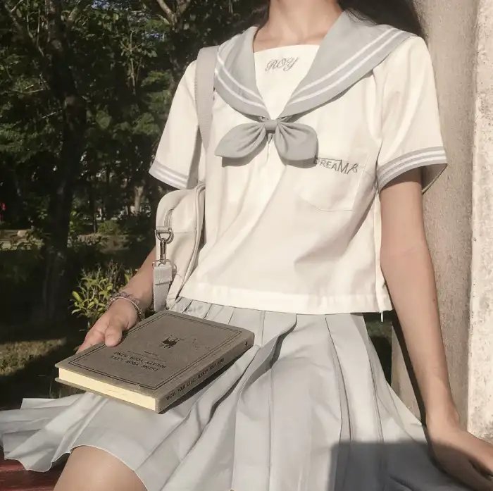 鲱云 海报